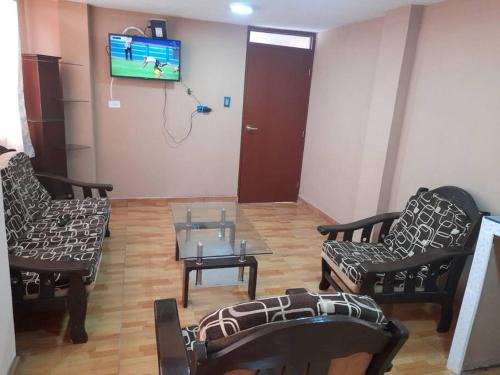 402 Comfy Apt WiFi kitchen SmartTV Central at Callao