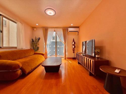 4F Ikebukuro Business District hotel, 9 mins to ST Max 4P 池袋商务区 全新装修 交通中心 车站9分钟 最大4人 直达新宿 涉谷 表参道 品川 池袋 上野 代代木 银座 原宿