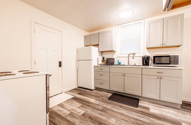 5 Minute Drive to Downtown Spokane and Riverfront Park!