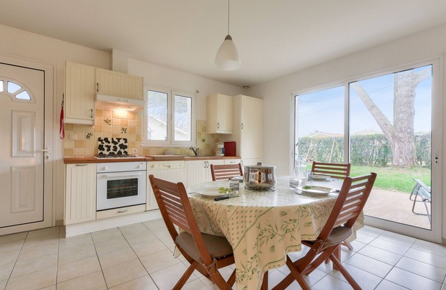 700m Beach-Sweet stay in the little pine house