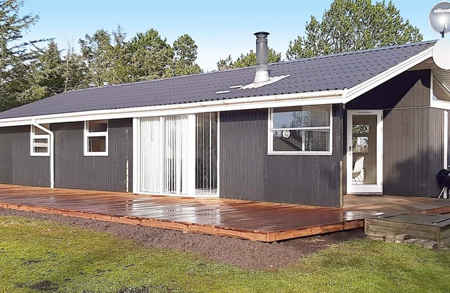 8 person holiday home in Thyholm