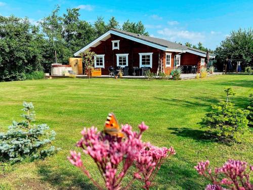 8 person holiday home in Hemmet
