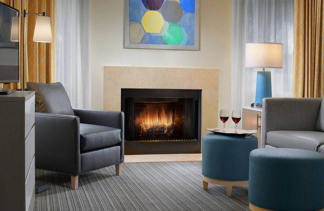 A Place You'll Surely Enjoy! 2 Convenient Units, Free Parking, Pets Allowed