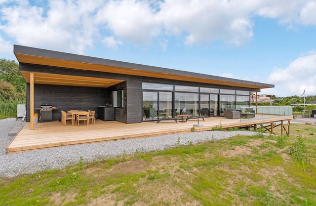 "Ahmik" - 200m from the sea by Interhome