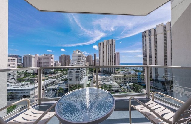 Ala Moana Hotel by Sandra Ocean view and balcony BEST RATE