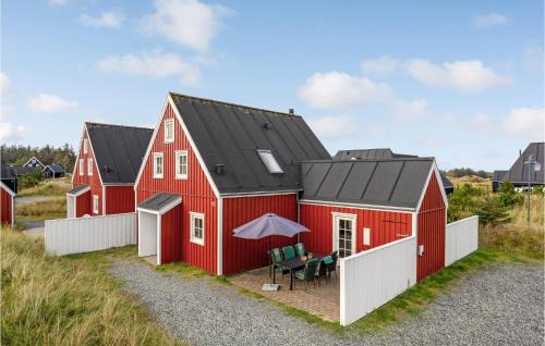 Amazing Home In Blokhus With Wifi
