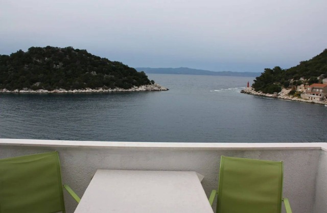 Apartments and Rooms Barbara (53781-A3) - Zaklopatica - island Lastovo