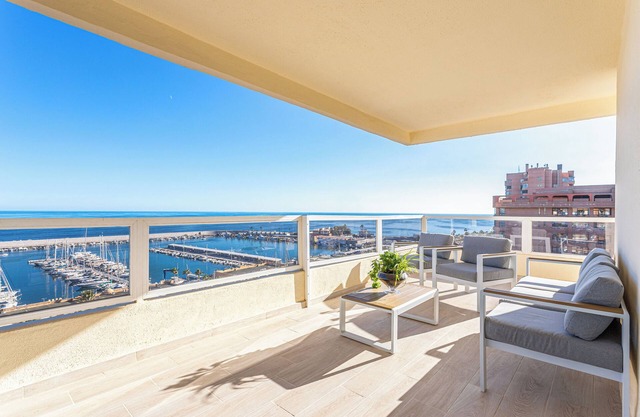 Aparthotel PYR Fuengirola