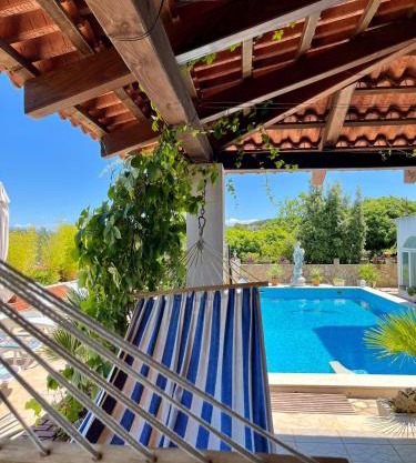 Apartman Gorana with swimming pool