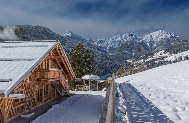 Apartment Piz da Peres - Olang with Mountain View, Pool, Sauna & Wi-Fi