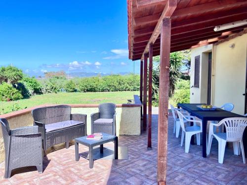 Appartamento in villa con giardino, vicino al mare