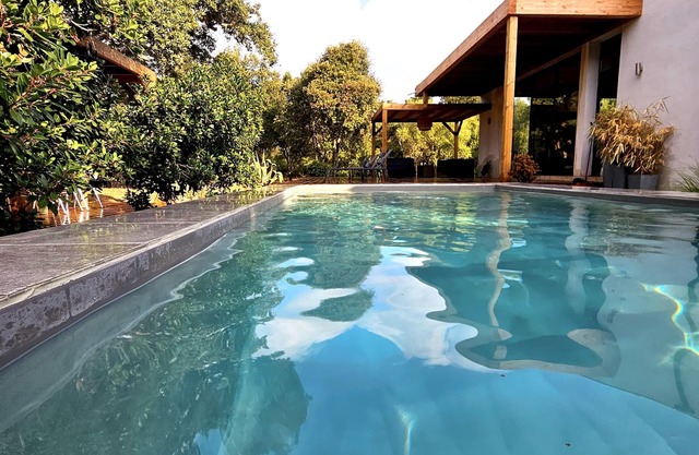 Architect-designed villa Jacuzzi pool, Pinarello near Porto-Vecchio and beaches