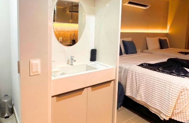 AX Setai Yacht