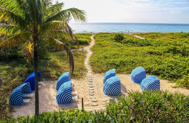 Beachfront Rental w/Ocean Views