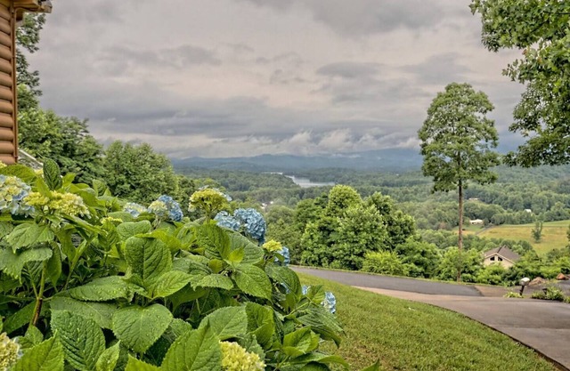 Bears Eye View by Chatuge Home Concierge lake and mountain views