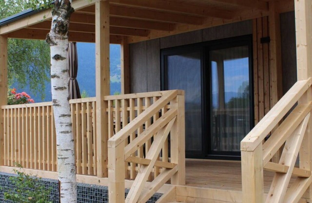 Beautiful apartment in villa for 6 guests with WIFI, TV and terrace