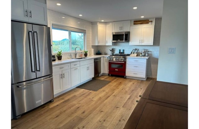 Beautiful country vineyard property!