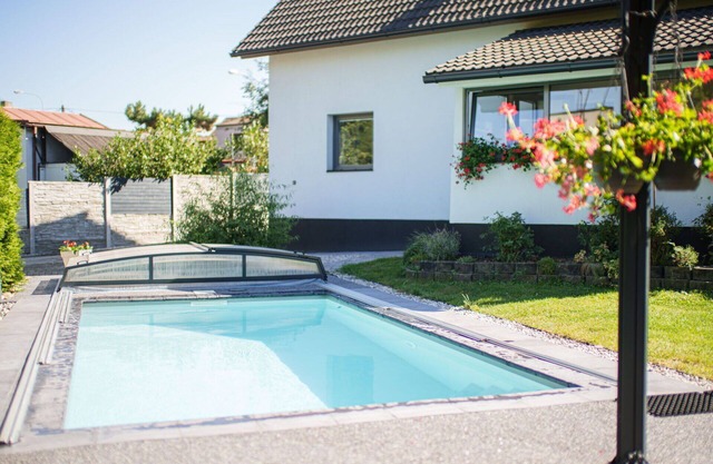 Beautiful private villa for 8 guests with private pool, WIFI, TV and patio