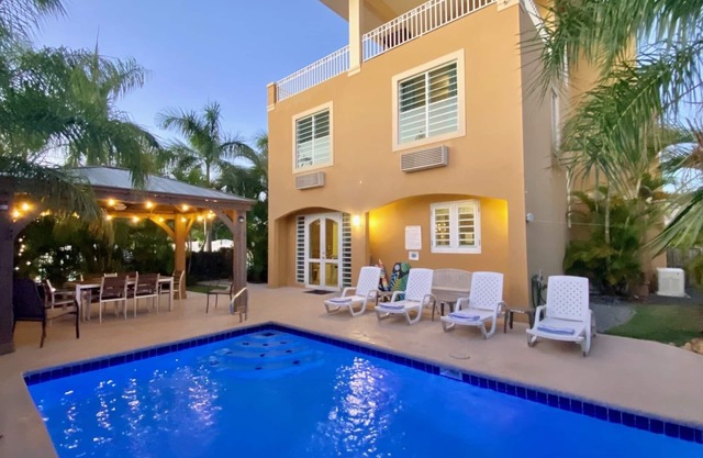 Best Location! Home Steps to Beach & Restaurants! Private Pool, WiFi, Ocean View