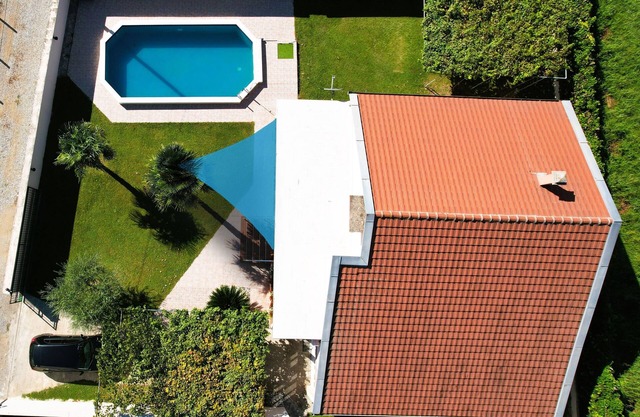 Between sea and mountains, in the countryside