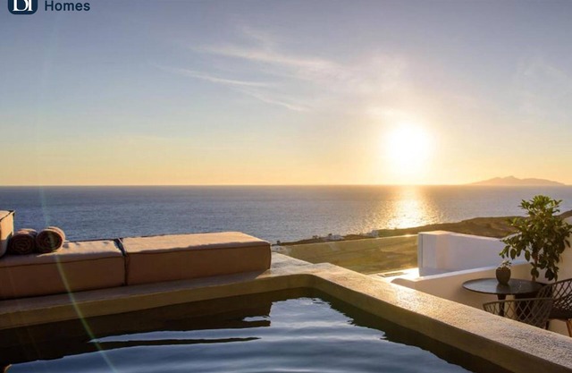 BH271 - C - Suite Santorini
