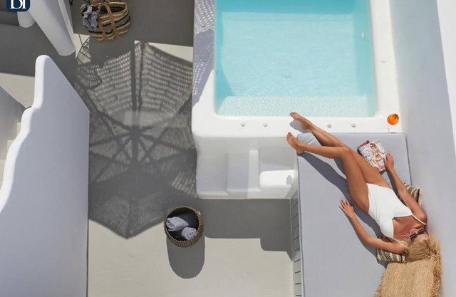 BH547 - C - Suite Santorini