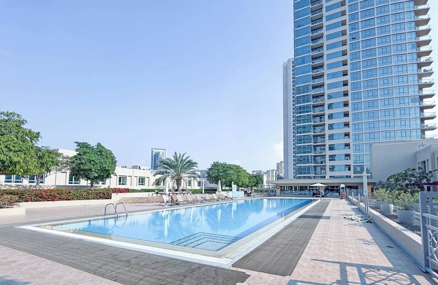 bnbme - Golf Tower - 2 BDR