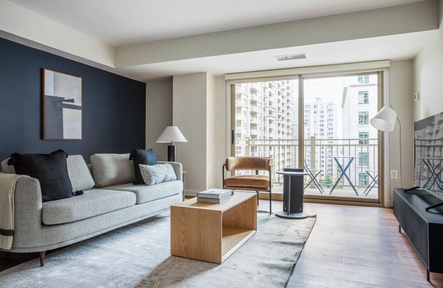 Bright Ballston 1BR w/Concierge, W/D & Pool, near Metro, by Blueground
