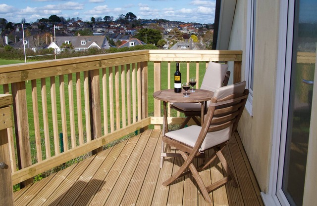 Buzzard’s Rest - A comfortable, quiet, welcoming property with ample parking.