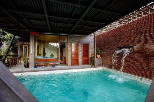 Căn villa 17 ngủ trung tâm bãi cháy - có bể bơi