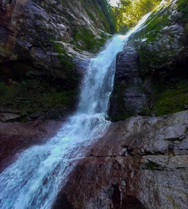 Cabana na Montanha com vista para Cascata SãoJudas