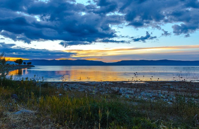 Camping studio with well-equipped kitchenette