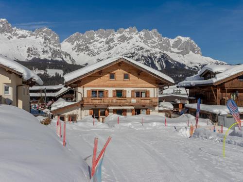 Chalet in Ellmau near Ski Lift