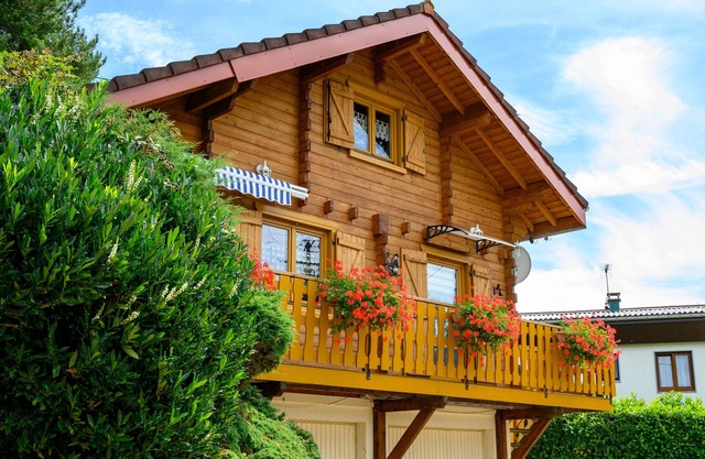 Chalet 'Notre' with Mountain View, Private Terrace and Wi-Fi