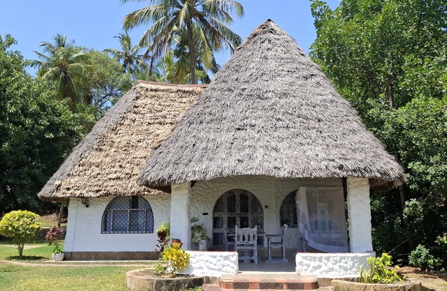 Charming villa with 1 bedroom and WiFi, AC in peaceful Mtwapa