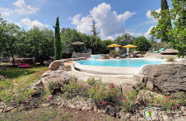 Cocon de Charme Près D'un Lagon Turquoise