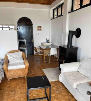 Comfy Living With Terrace & View