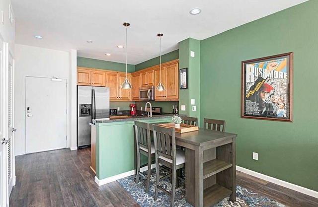 Contemporary Condo in the Gaslamp