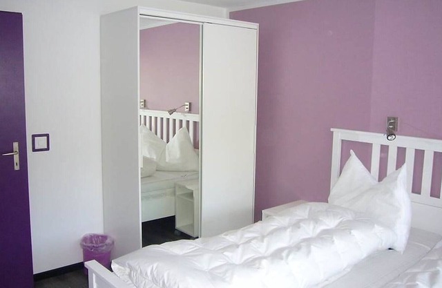 Cosy apartment for 7 people with TV, balcony, pets allowed and parking