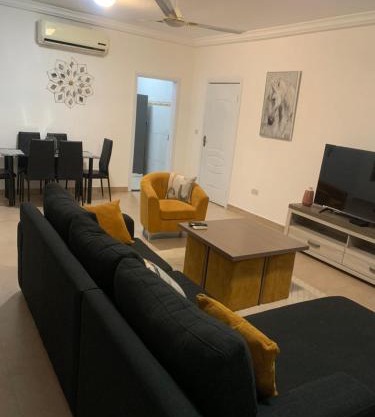Cozy comfortable One bedroom close to Airport