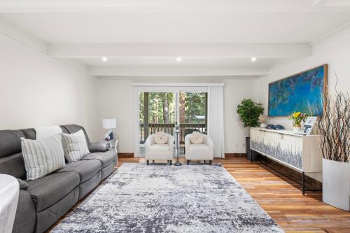 Cozy Forest Hideaway in Incline Village Private Balcony Sierra Solace by AvantStay