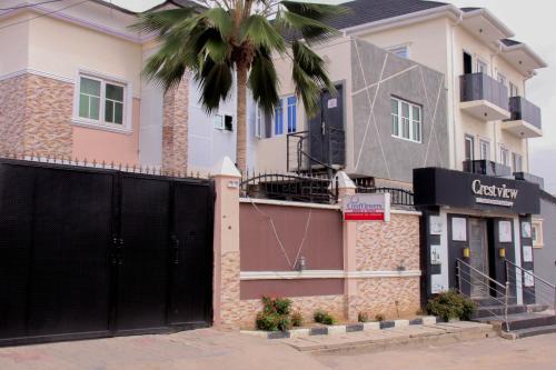 Crestviewers Hotel Ogudu