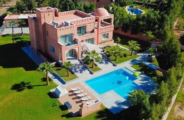 Dar Kayis & Laila Luxury villa for family in Marrakech