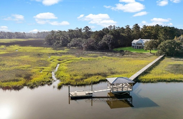 Deep water/Marsh View, Sleeps 10