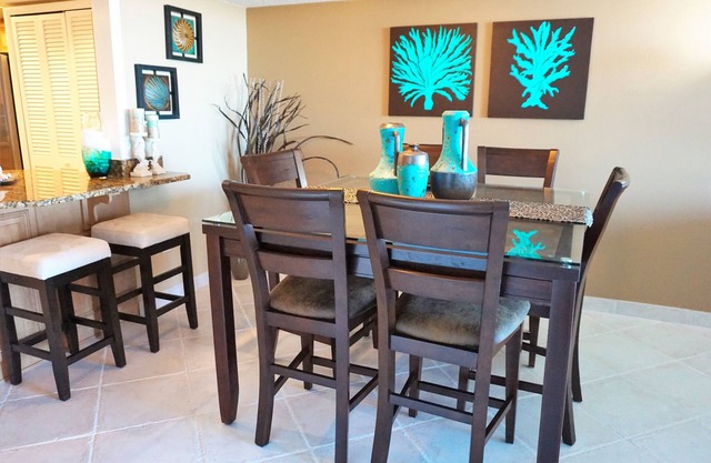 Direct Beach Access Near Clearwater Beach, Lighthouse Towers Breathtaking view!