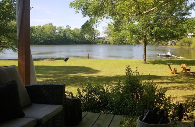 DISCOUNT !nQuiet Relaxing GetawaynWater is Low but .nFireplace inside&outside.