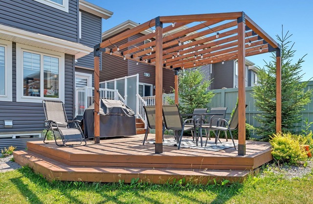 Dora - Large Yard, 4 Bdrms w/Central AC & Gas BBQ