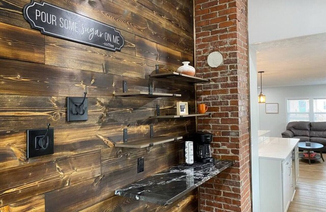 Downtown-SPIRE- Wine Country- Sunset Vacation Rentals