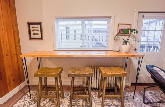 Downtown Studio apartment with queen sized bunk beds.