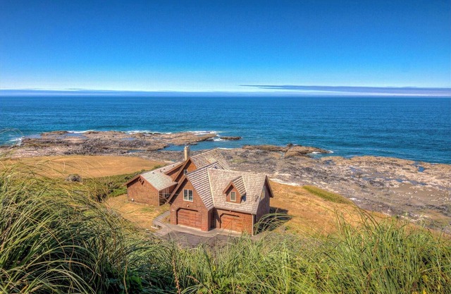 Dramatic Ocean Views. Tidepools. Dog friendly!